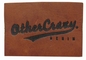 কাপড়ের পোশাকের জন্য ধোয়া যায় এমন এমবসড লেদার লেবেল প্যাচ সঙ্কুচিত প্রুফ 9C রঙ